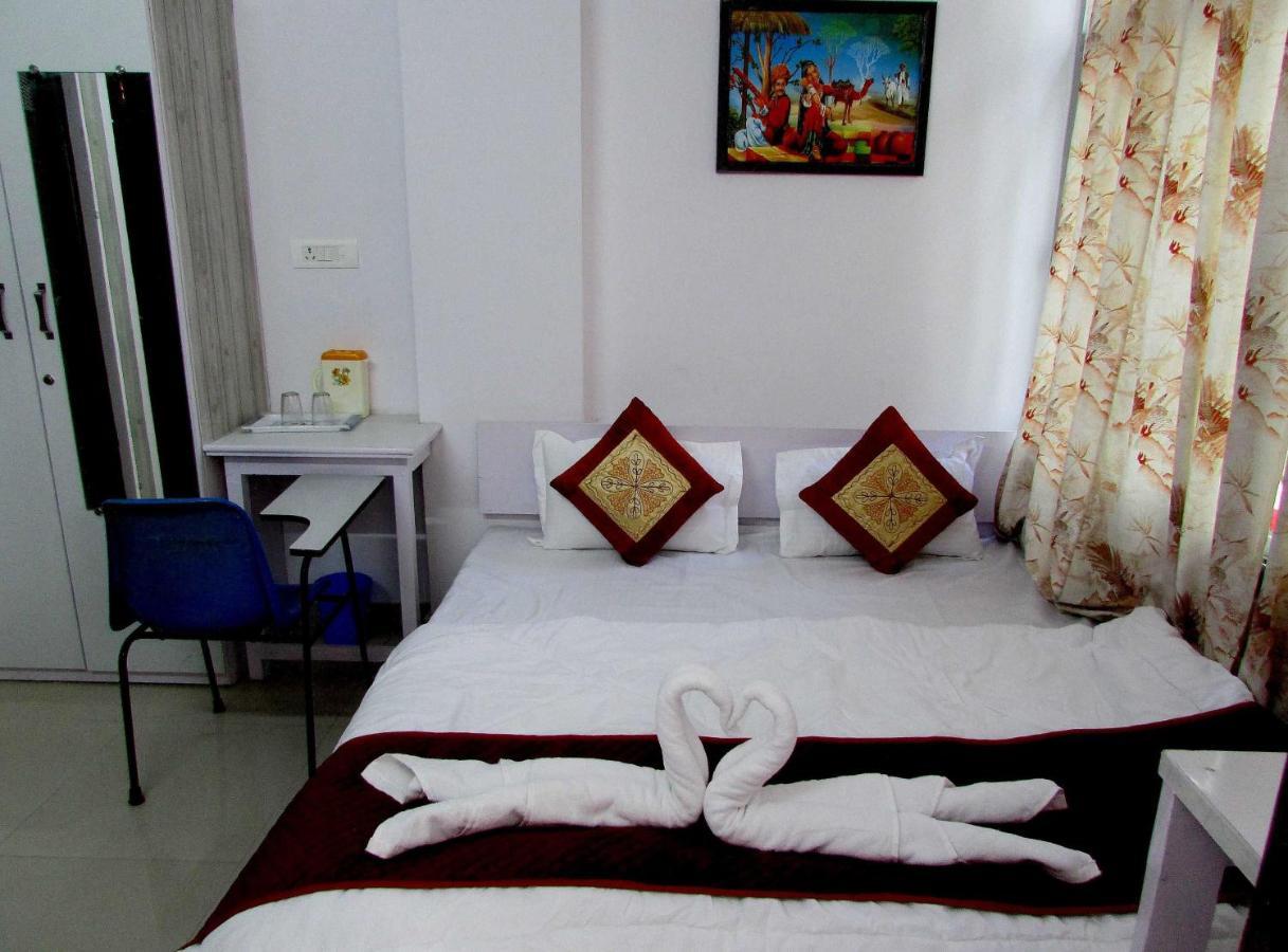 Ashish Guest House, Goverdhan Vilas Udajpur Zewnętrze zdjęcie