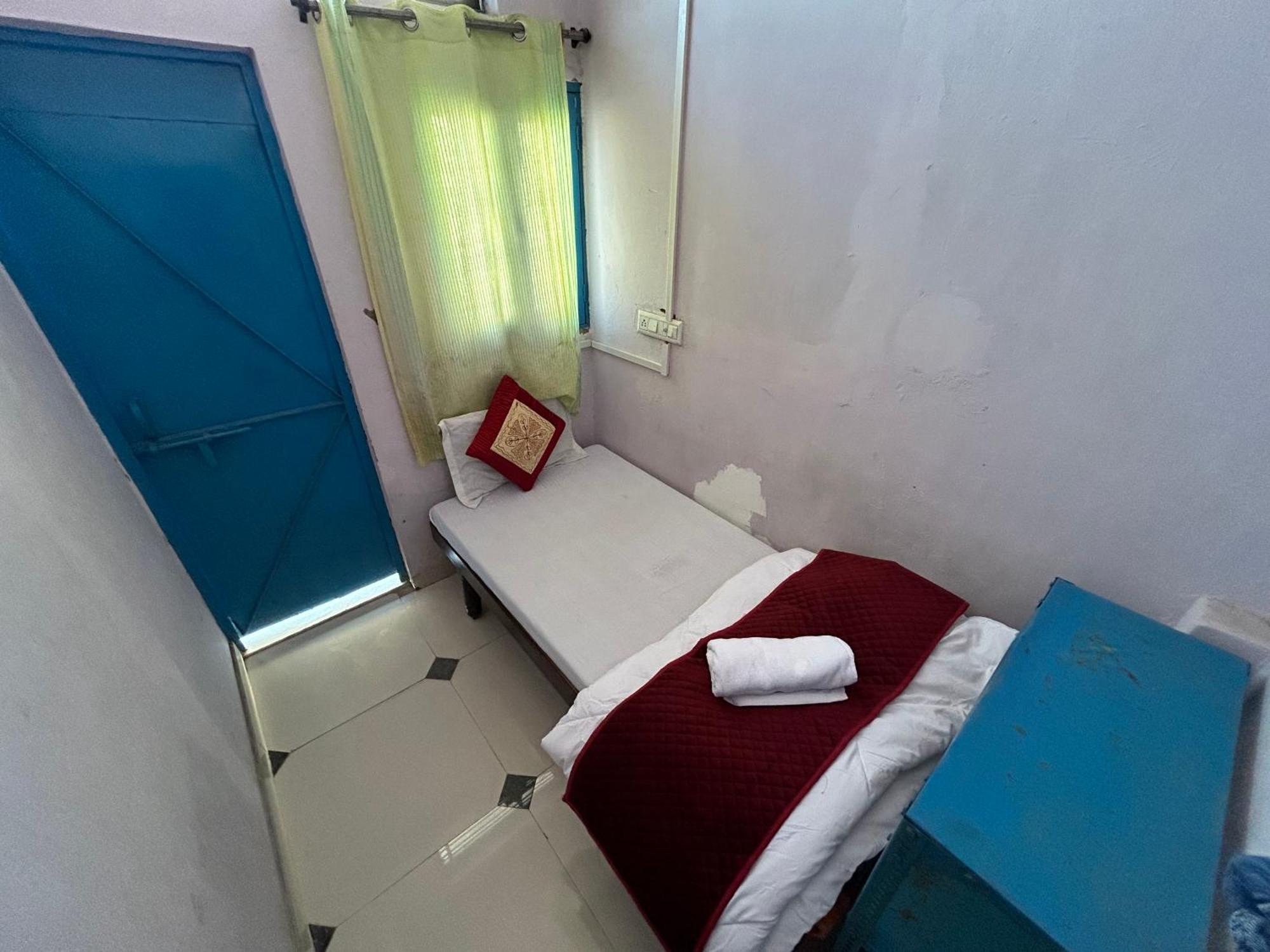 Ashish Guest House, Goverdhan Vilas Udajpur Zewnętrze zdjęcie