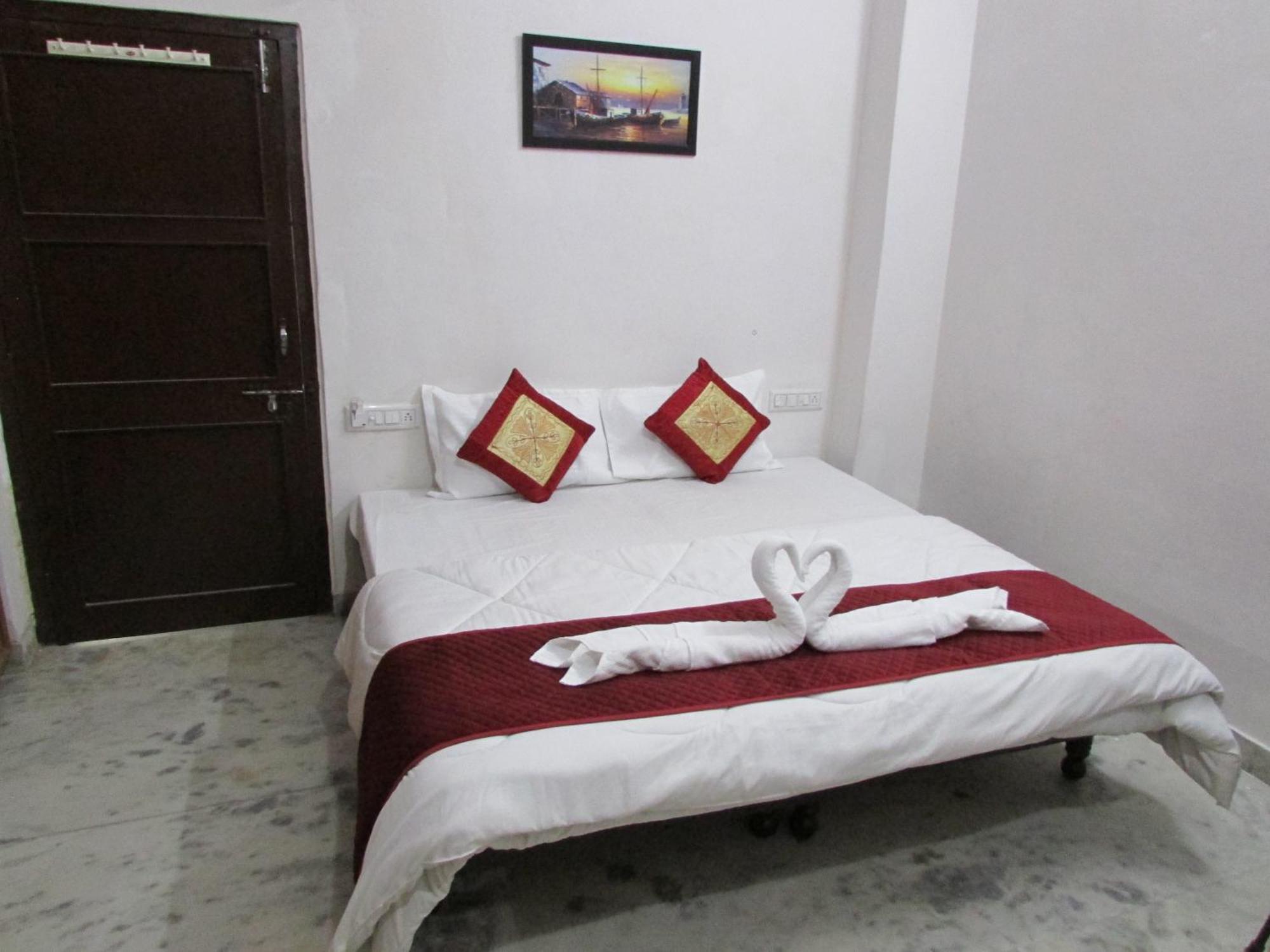 Ashish Guest House, Goverdhan Vilas Udajpur Zewnętrze zdjęcie